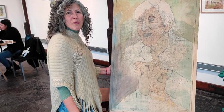 «El caso de hoy me resultó un disparador impresionante. Acá estoy, dibujando a mi abuela.