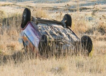 Rutas congeladas se cobraron una víctima; hay dos personas hospitalizadas.