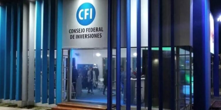 Los gobernadores se reúnen el martes preocupados por el derrumbe de la coparticipación