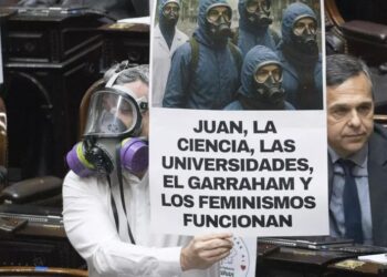 No hubo acuerdo en la audiencia por el Garrahan. Los médicos residentes levantan el paro anunciado para esta noche