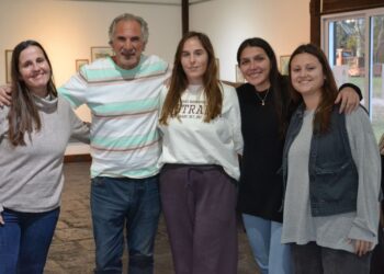 «Feliz de que se den estos espacios artísticos fuera de lo asistencial y fuera de la urgencia».