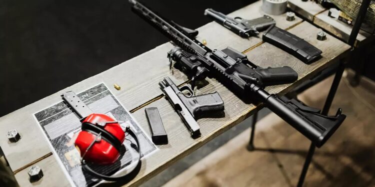 El Gobierno flexibilizó la tenencia de armas peligrosas para civiles: desde pistolas semiautomáticas hasta carabinas