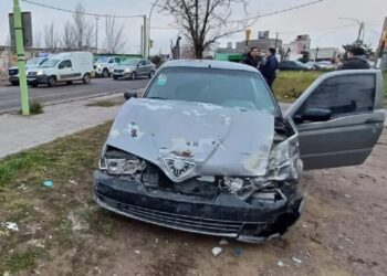 El policía que hoy chocó drogado hace un año le salvó la vida a una nena