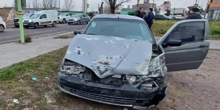 El policía que hoy chocó drogado hace un año le salvó la vida a una nena
