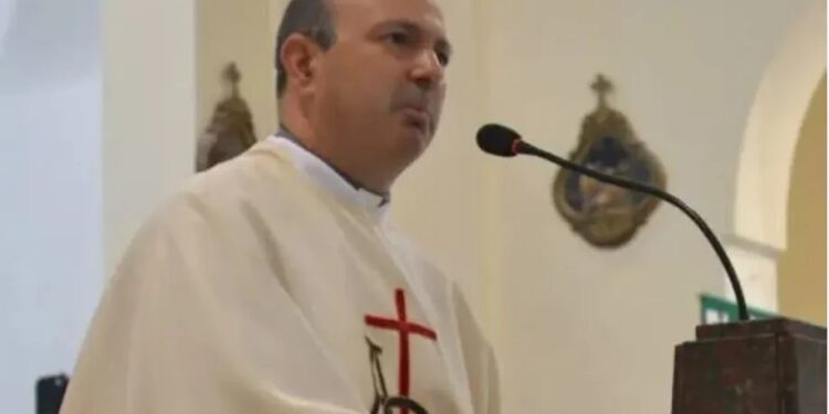 Un sacerdote abusó de una menor en un campamento y lo condenaron