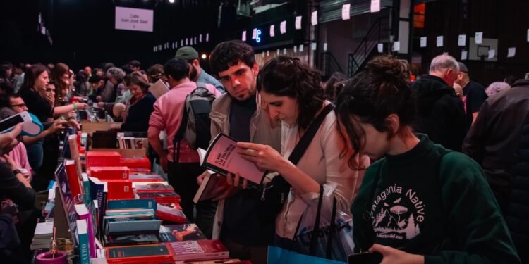 La FED vuelve con más de 330 se llos, visitas internacionales y premios a distintas convocatorias