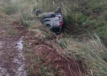 Vuelco sobre la ruta 76 en el Abra de la Ventana.