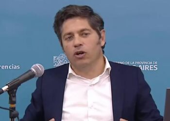 Kicillof fustigó a Milei, tildó al fallo de Preska de “disparate jurídico” y dijo que “YPF no se vende, no se entrega y no se regala”