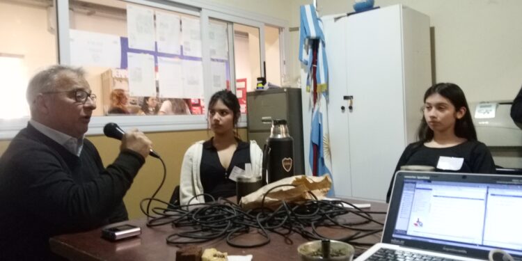 Programa «TU VOZ RADIO»: Especial Feria de Educación, Arte, Ciencias y Tecnología, instancia distrital.