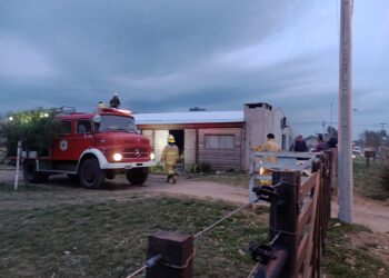 Incendio en Vivienda de Saldungaray: Menor de 13 Años recibe atención médica