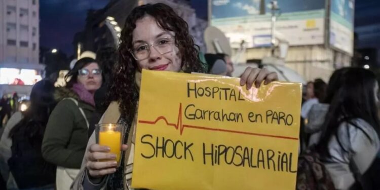“El Garrahan no se apaga”: convocan a una caminata con velas en favor del hospital pediátrico