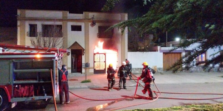 Incendio de una vivienda en Tornquist