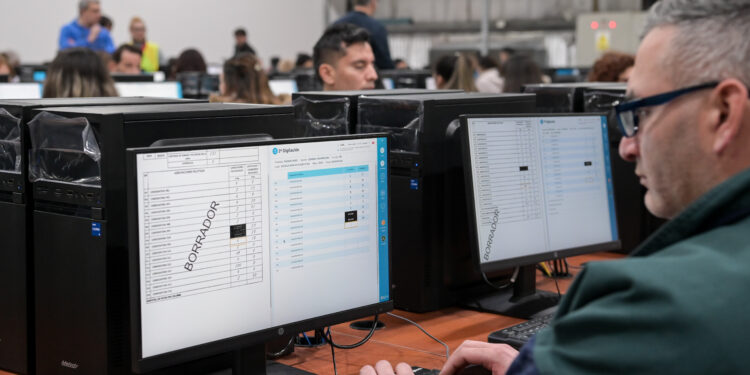 Se realizó una prueba de sistemas para las elecciones del 7 de septiembre.