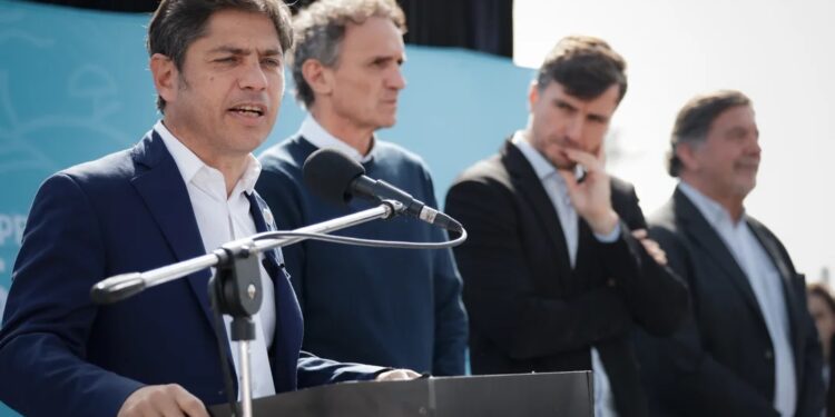 Axel Kicillof: “Nosotros mejoramos la escuela pública, mientras Milei gasta $29 billones para pagar intereses”