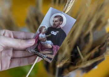 “El pueblo no aguanta más”: gremios y movimientos sociales se unen en la marcha de San Cayetano