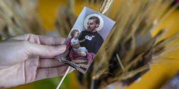 “El pueblo no aguanta más”: gremios y movimientos sociales se unen en la marcha de San Cayetano