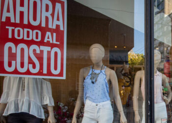 El comercio afronta «una catarata de cierres»