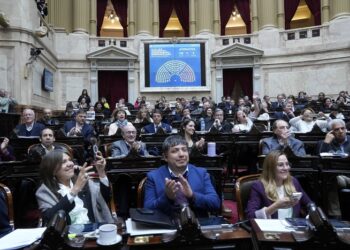 Duro revés del Congreso a Javier Milei: la oposición se unió y le propinó 12 derrotas en una sesión maratónica