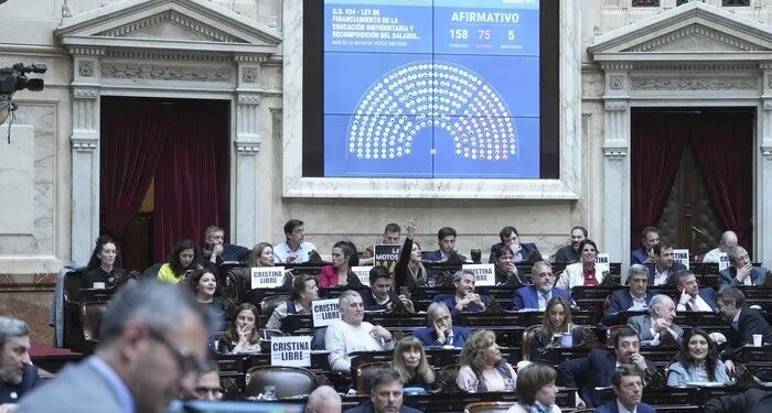 Revés para el gobierno: se aprobó la ley de Financiamiento Universitario