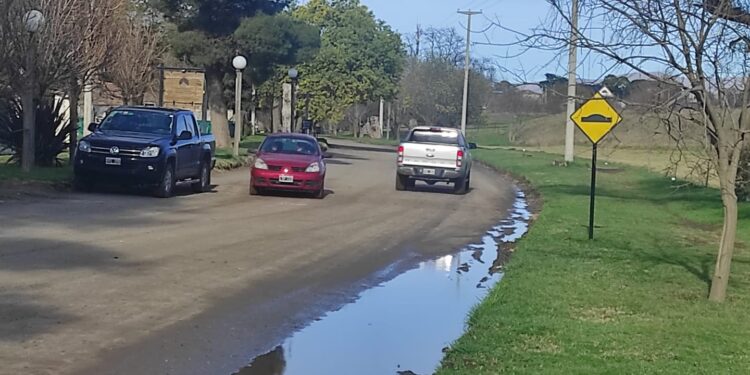Lomos de burro, mesetas y reductores de velocidad: un tema de debate en Villa La Arcadia