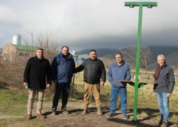 La CELT instaló dos tótems de conectividad en Villa Ventana