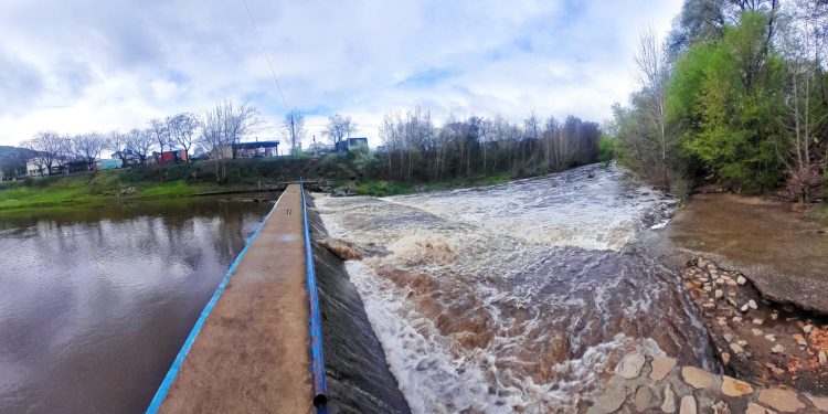 Lluvias torrenciales en Sierra de la Ventana: Arroyos y el río Sauce Grande muestrean importantes crecidas.