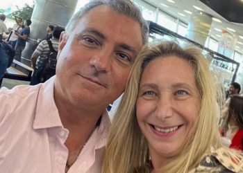 Fondos que no llegaron, mesas vacías y una tropa en llamas sacuden a La Libertad Avanza bonaerense