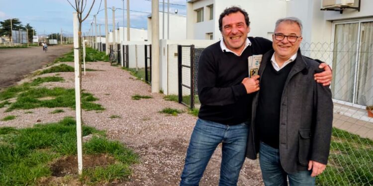 Claudio Pelizza: «Precisamos representatividad y pensar y trabajar por el beneficio de todos los vecinos del distrito.»