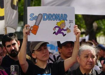 Tras perder la elección, Milei cerró 32 centros que ayudan a jóvenes a dejar las drogas