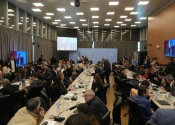 Oposición exige que Luis Caputo explique el swap de US$20.000 millones antes de cualquier acuerdo con EE. UU.