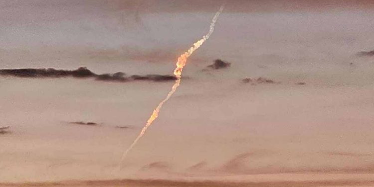 El luminoso objeto que sorprendió en el cielo: «Lo que se vio es un meteoro que podría ser considerado un bólido»