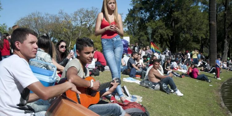 Día de la Primavera y Día del Estudiante: ¿por qué se celebran cada 21 de septiembre?