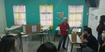 Aprendiendo a Votar: Secundaria N°2 de Sierra de la Ventana Informa con simulacros sobre la Boleta Única