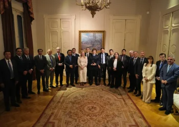 Milei plantea 3 Reformas clave y Presupuesto frente a Gobernadores