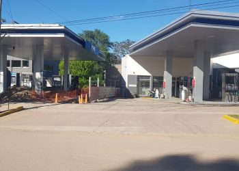 YPF Don Juan de Sierra de la Ventana Inicia Obras de Refacción en su Playa de Estacionamiento.