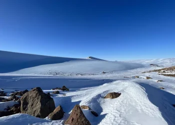 Descubren un hielo de seis millones de años de antigüedad en la Antártida