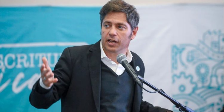 Kicillof contra Milei por su show musical: “Es una falta de respeto a la gente”