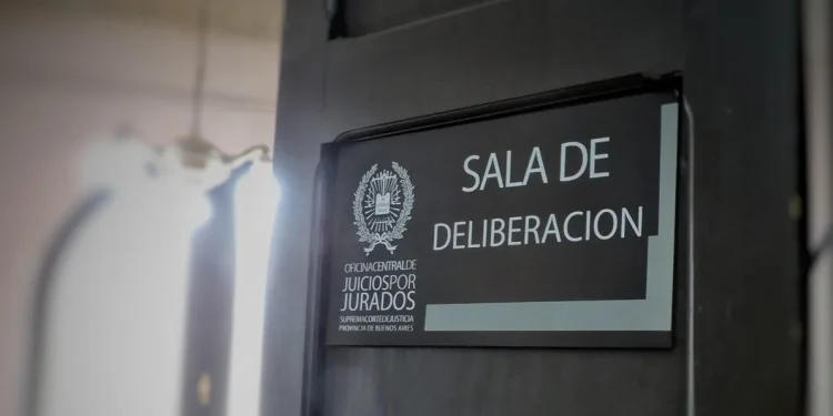 Juzgan a un hombre acusado de abusar de su hija de 3 años