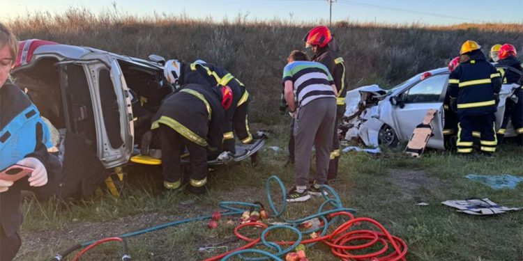 Choque en Médanos: aumenta a dos la cifra de víctimas fatales