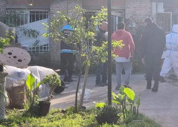 Muerte de madre e hija en Bahía Blanca: cobra fuerza la hipótesis de que el incendio fue intencional