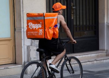 Con tener empleo no alcanza: revelan que 4,5 millones de trabajadores son pobres en Argentina