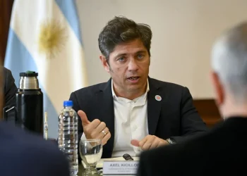 Kicillof logró dictamen y este miércoles se tratan el Presupuesto 2026, la ley fiscal y el financiamiento