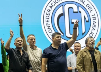 Reafirmación de la Unidad: La CGT elige nuevo triunvirato y advierte que «Con los trabajadores no se Jode» ante la Reforma Laboral