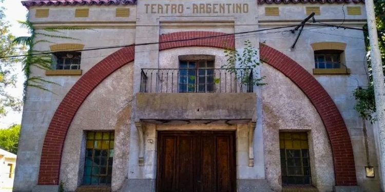 Tuvieron cines, hoteles y hoy están en ruinas: los 5 pueblos fantasma que podés visitar en auto