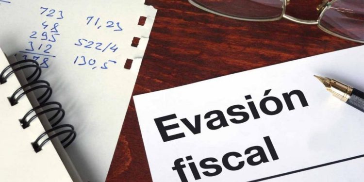 Pese a que en 2023 logró el nivel más bajo de evasión en dos décadas, Argentina pierde un quinto del PBI por la informalidad