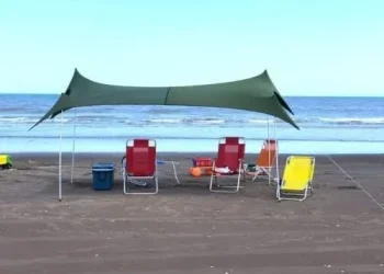 Monte Hermoso prohibió la instalación de gazebos en la zona exclusiva de baño