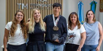 Kickboxing: El municipio reconoció a Celeste Yanovsky, quien representó a Argentina en el Campeonato Panamericano