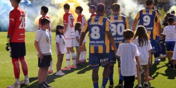 Fuerte sanción a Estudiantes por el pasillo de espaldas a Rosario Central