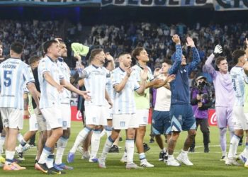 Racing le ganó a River por 3 a 2 y clasificó a los cuartos de final del Torneo Clausura 2025