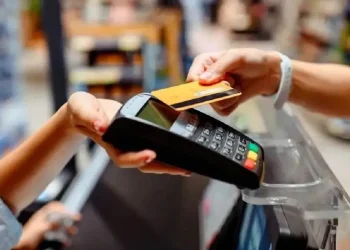 Crece el endeudamiento cotidiano y hasta el 40% del sueldo se destina a pagar la tarjeta